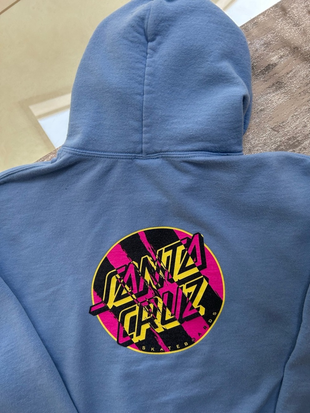 The Original Santa Cruz Women’s Hoodie - Picture 15 of 16